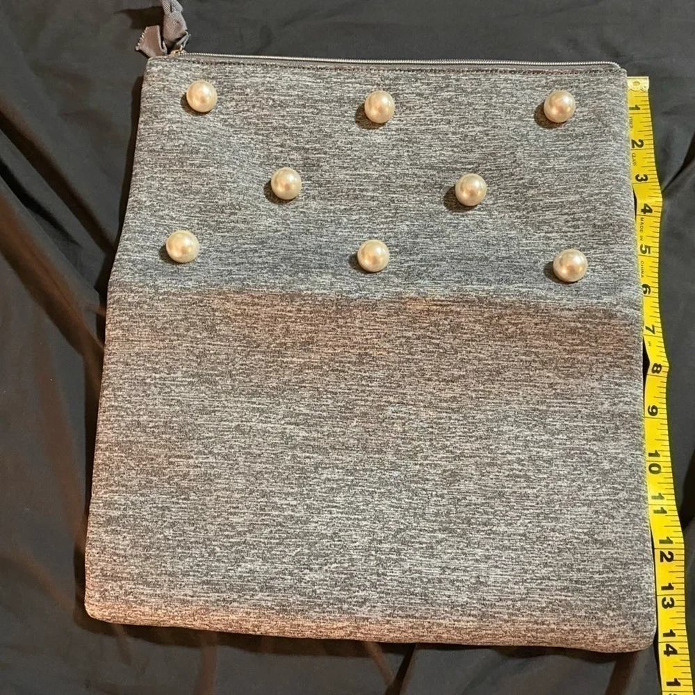 STELLA and Dot clutch